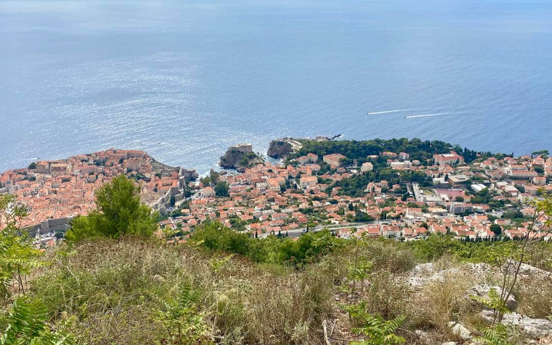 Srđ, Dubrovnik - Aussicht vom Berg Srđ auf die Altstadt von Dubrovnik - angiestravelroutes.com