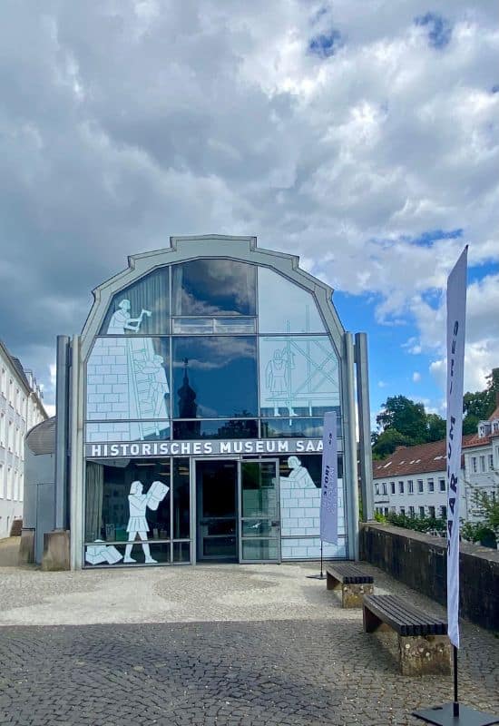 Entrance to the Saar Historical Museum on the cobblestone-paved Schlossplatz