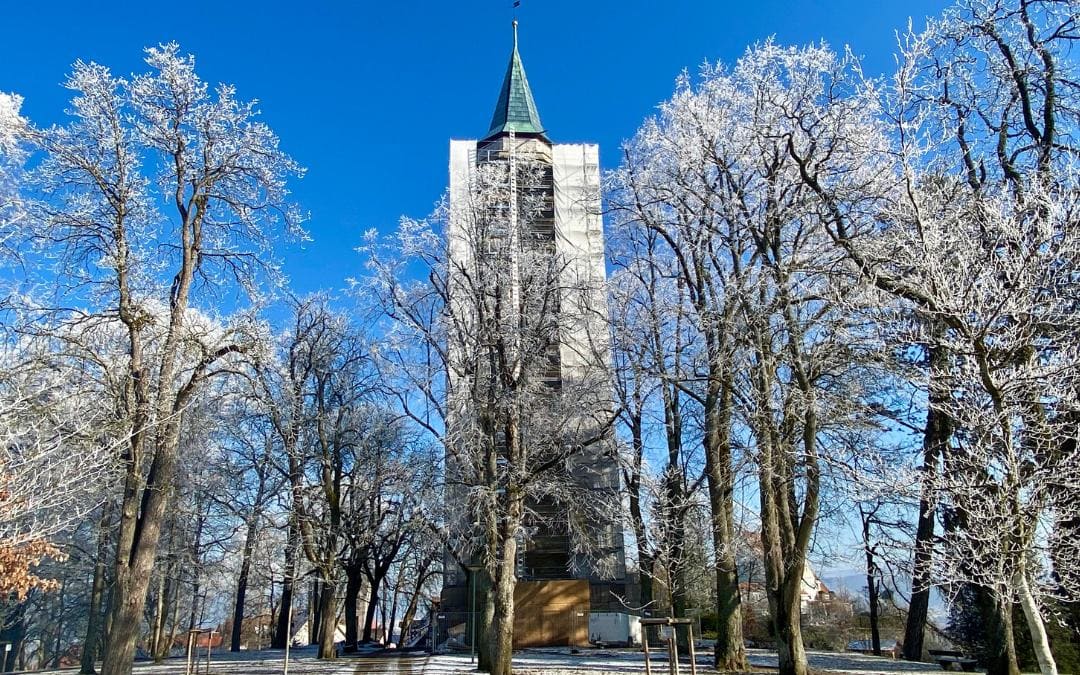 Rottweil - the scaffolded high tower surrounded by wintry parkland - angiestravelroutes.com