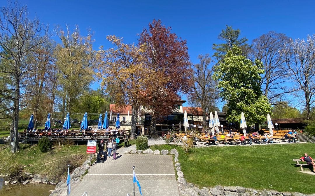Uffing am Staffelsee, beer garden at Restaurant Alpenblick - view from the ship to the beer garden