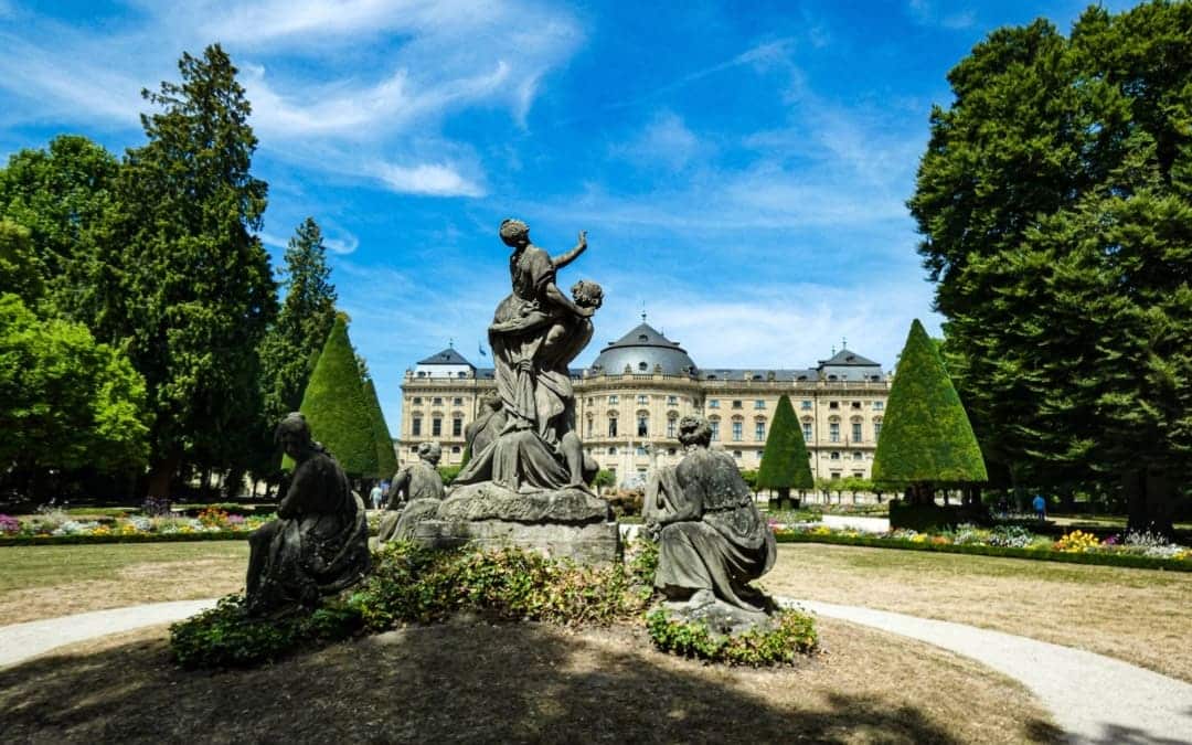 Würzburger Residenz und Hofgarten - angiestravelroutes.com